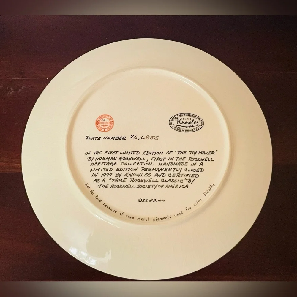 Knowles Norman Rockwell Collector Plate The Toy Maker 1977 Plate #26,685E - Picture 4 of 5